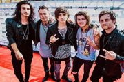 Asking Alexandria будет и дальше радовать своих фанатов